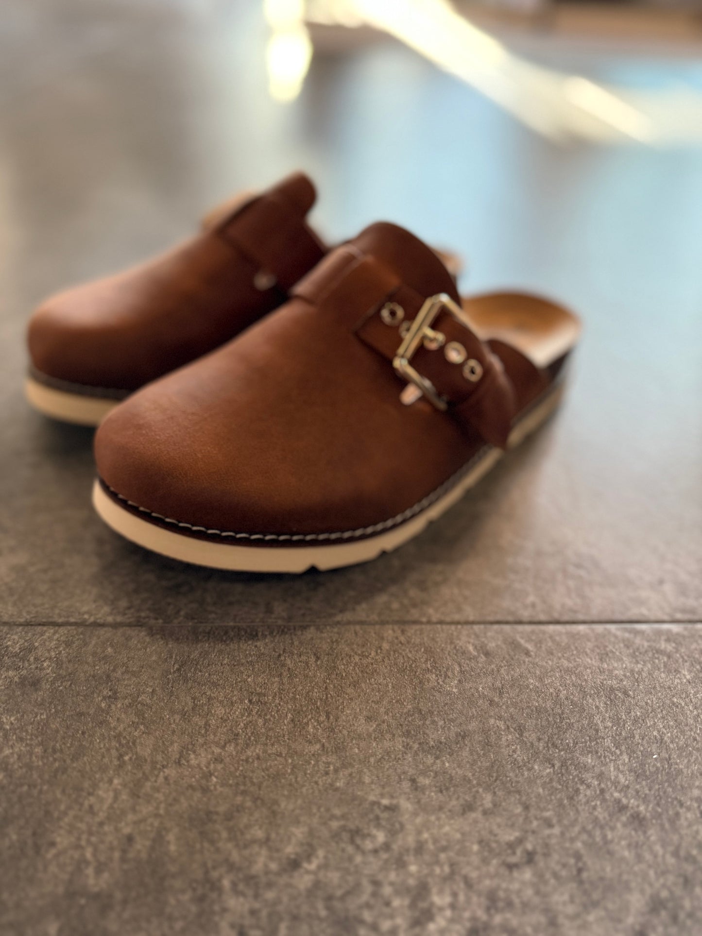 Corky’s Day Dream Clog Cognac