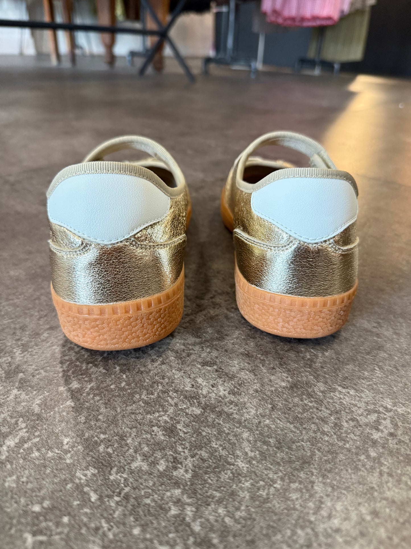 Corkys Calm Down Sneaker Gold