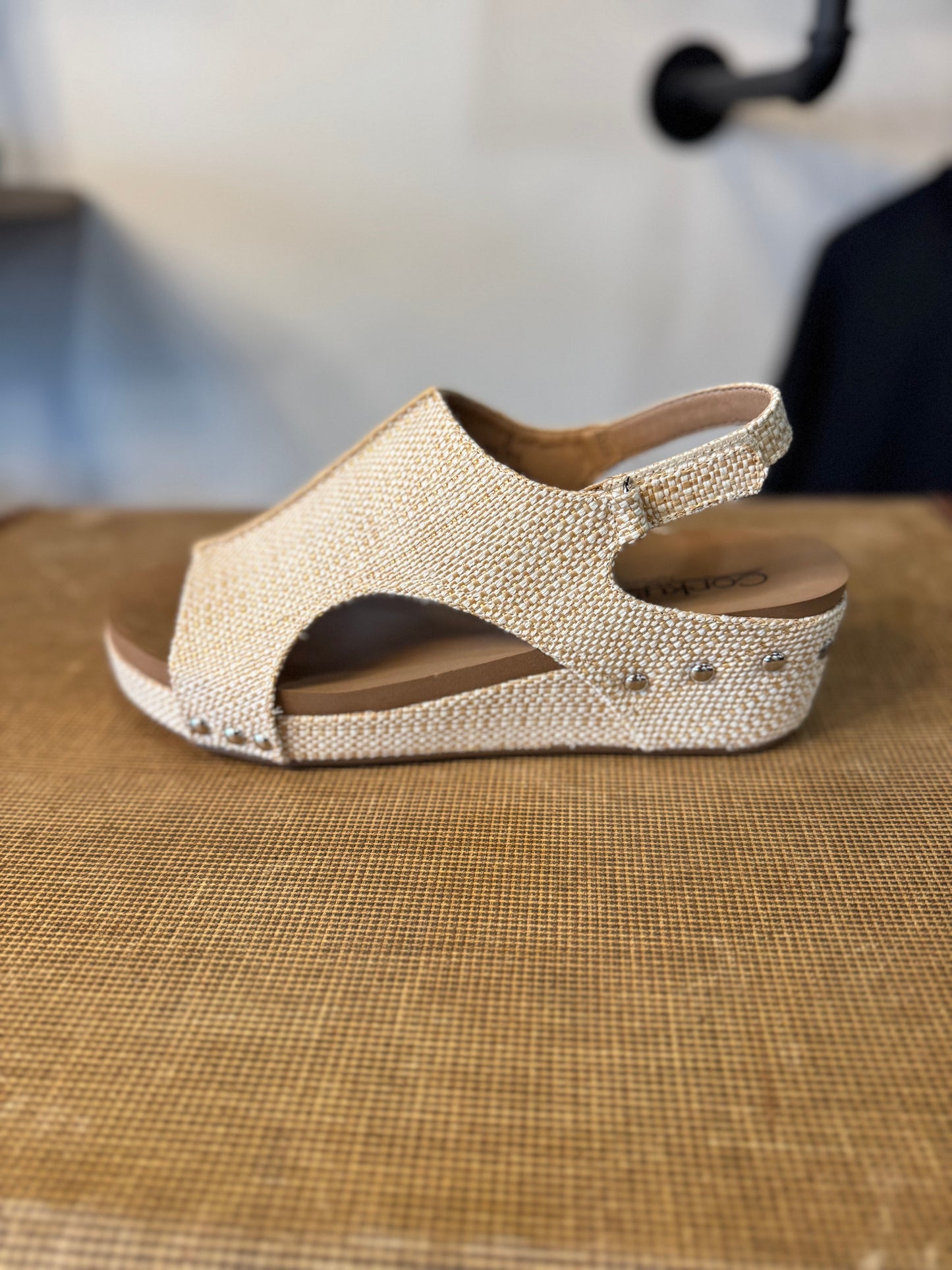 Volta Wedge in Raffia