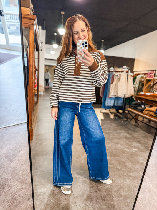 The Quinn Sweater Brown Stripe