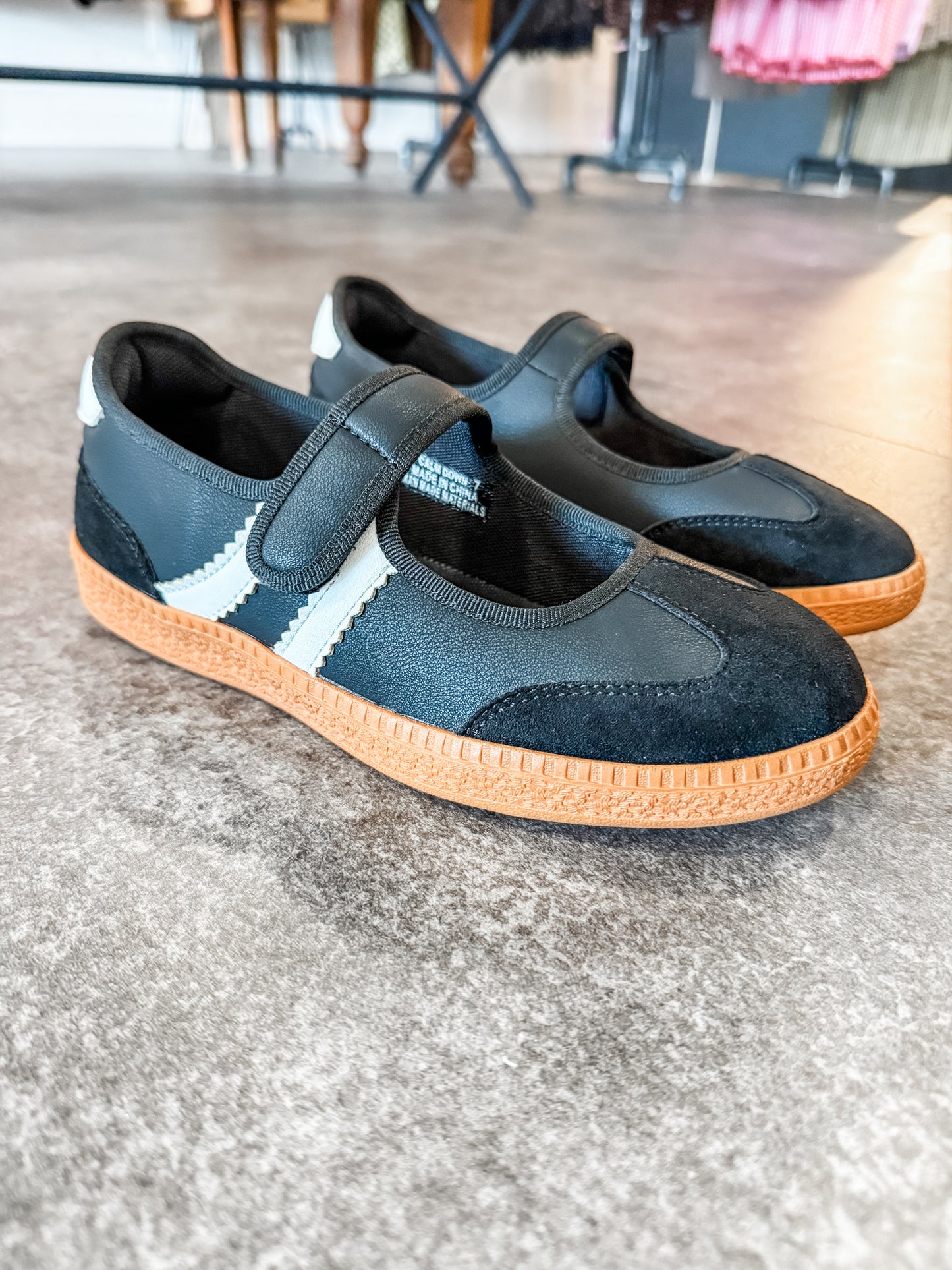 Corkys Calm Down Sneaker Black