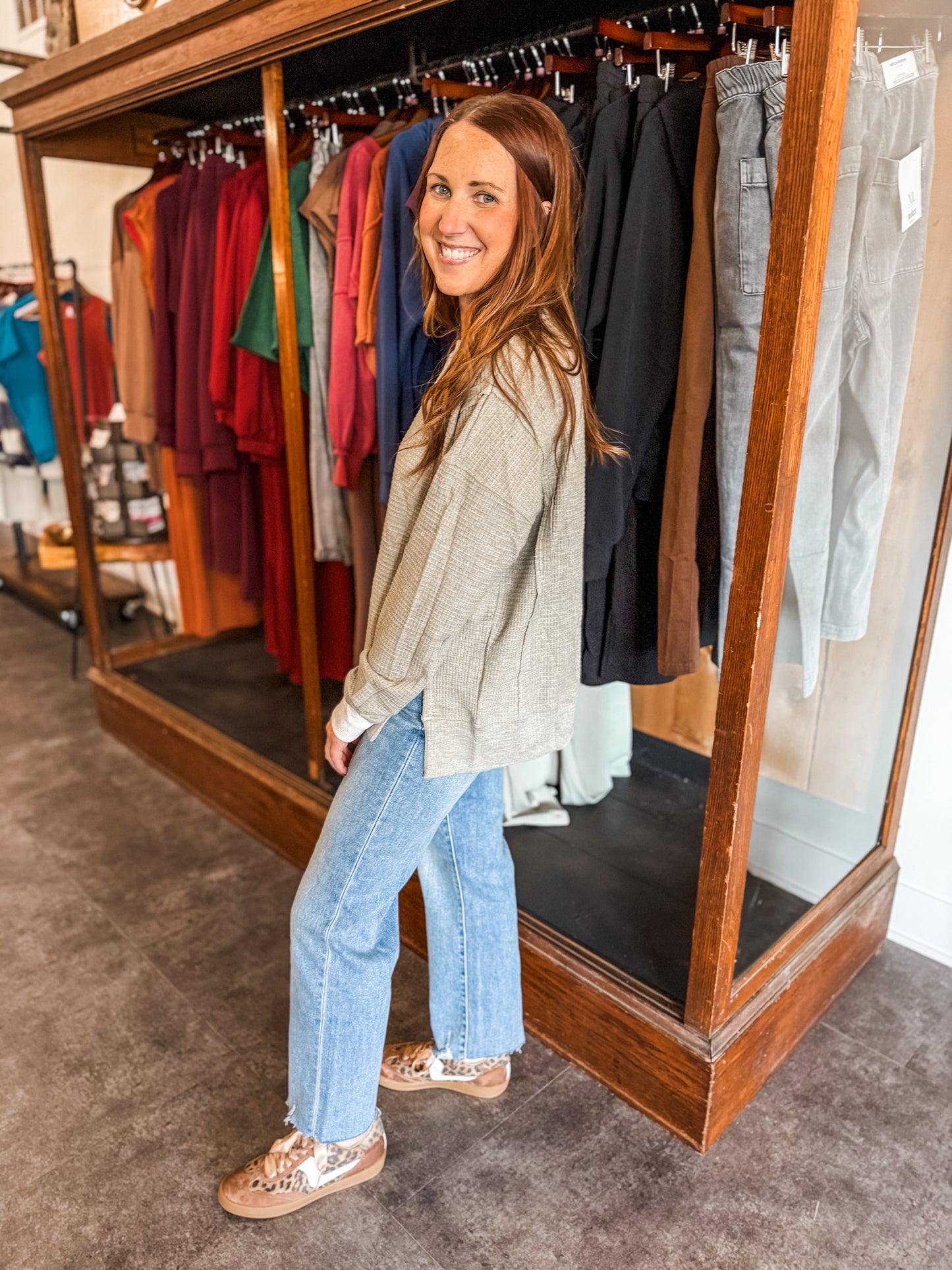 Throw and Go Sweatshirt Olive