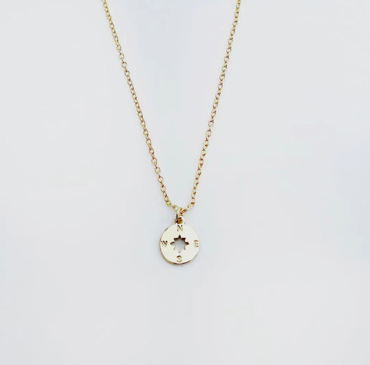 Amazing Mom Compass Necklace